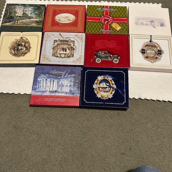 The White House Christmas Ornaments - Picture 1 of 12
